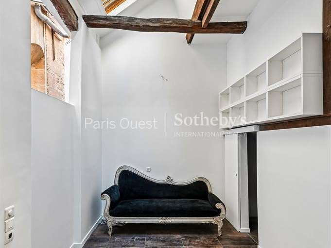 Appartement Paris 1er - 2 chambres - 99m²
