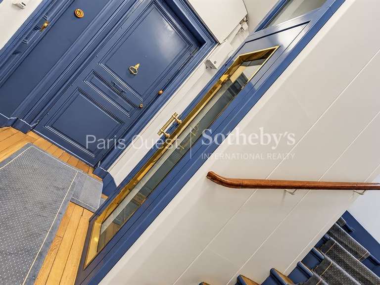 Appartement Paris 16e - 4 chambres - 129m²