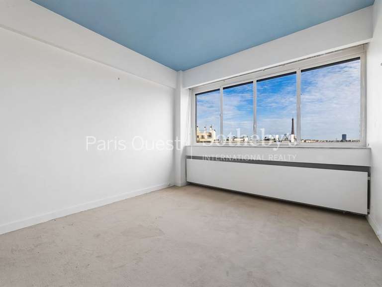 Appartement Paris 16e - 3 chambres - 144m²