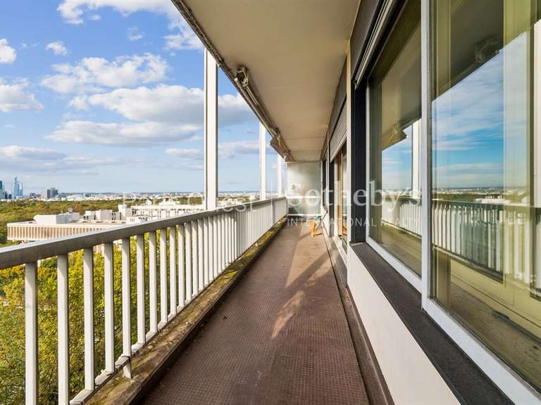 Appartement Paris 16e - 3 chambres - 144m²