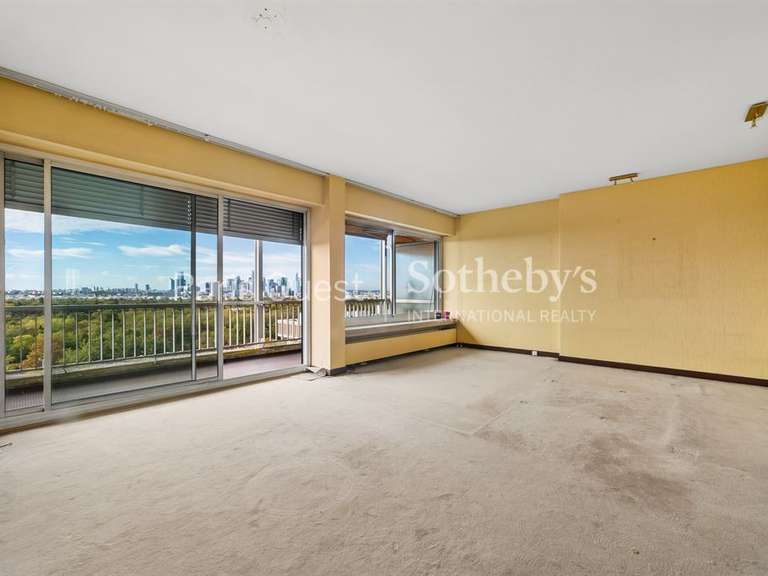 Appartement Paris 16e - 3 chambres - 144m²