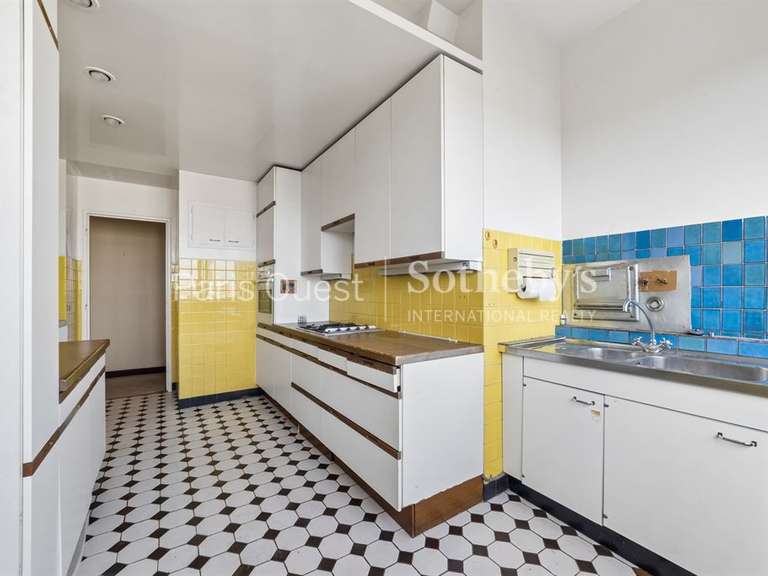 Appartement Paris 16e - 3 chambres - 144m²