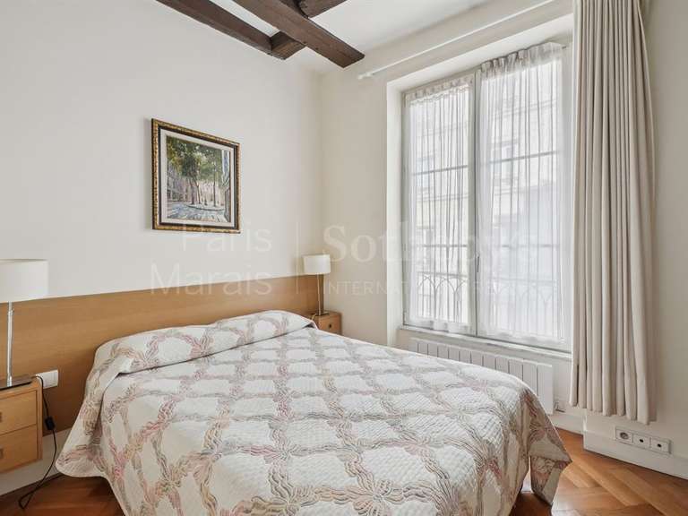 Appartement Paris 1er - 1 chambre - 52m²
