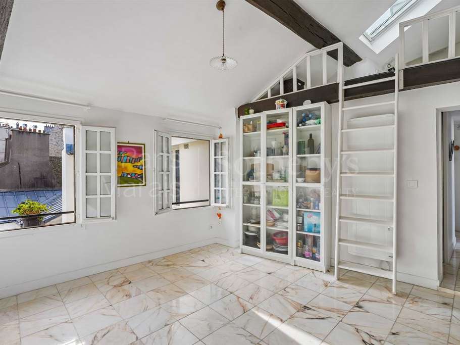Apartment Paris 4e