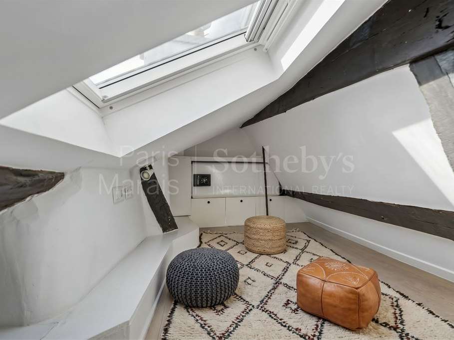 Apartment Paris 4e