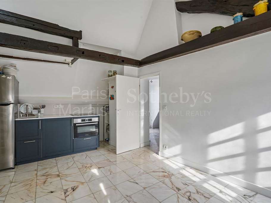 Apartment Paris 4e