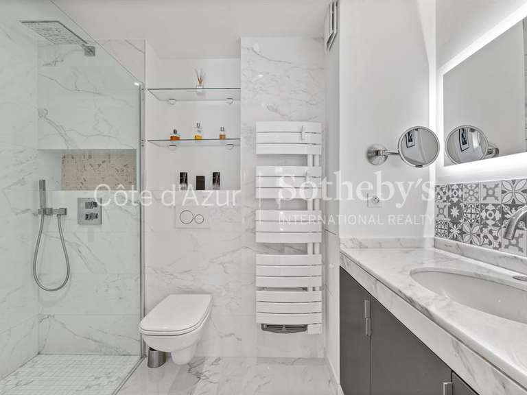 Apartment with Sea view Nice - 2 bedrooms - 72m²