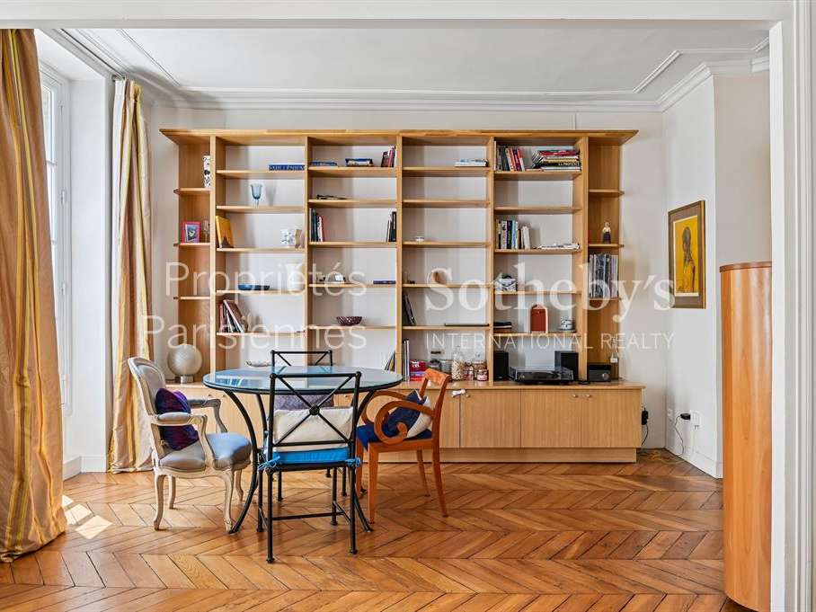 Apartment Paris 8e