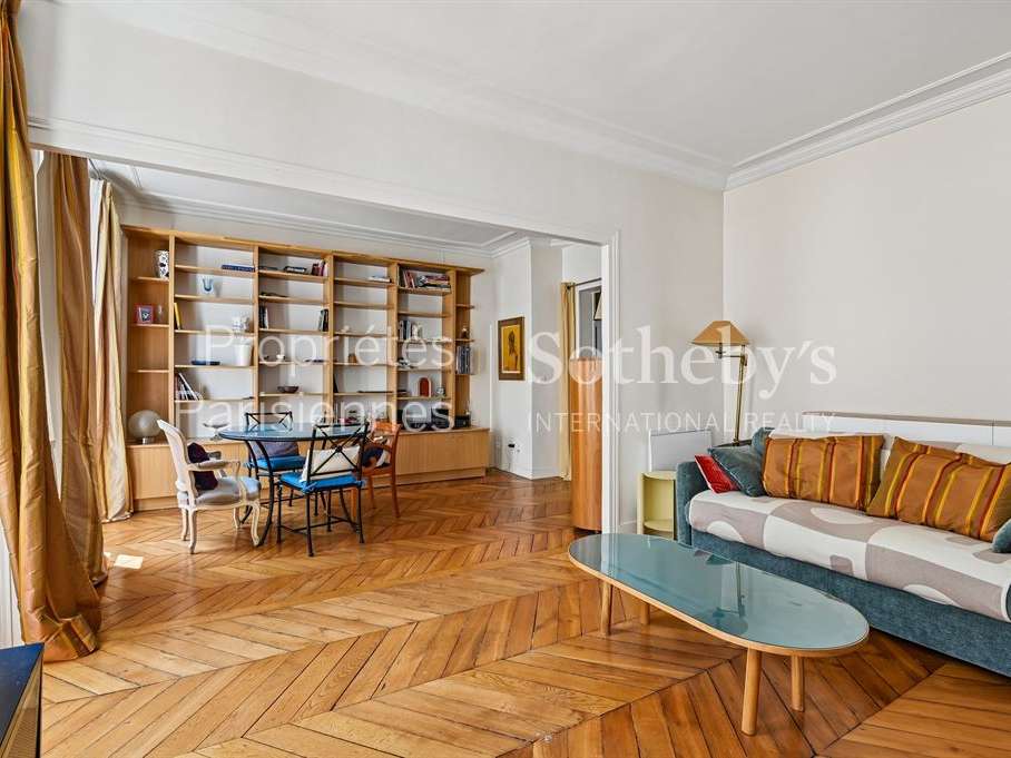 Apartment Paris 8e