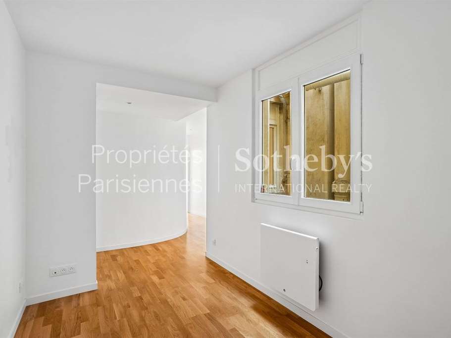 Apartment Paris 8e