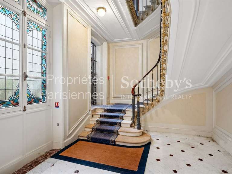 Appartement Paris 8e - 1 chambre - 54m²