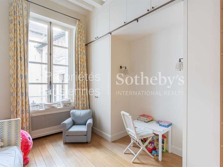 Appartement Paris 5e - 3 chambres - 135m²