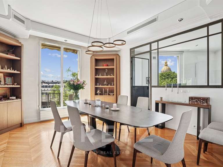 Appartement Paris 7e - 3 chambres - 155m²