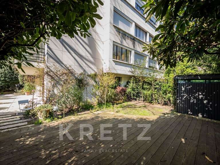 Apartment Neuilly-sur-Seine - 3 bedrooms - 211m²