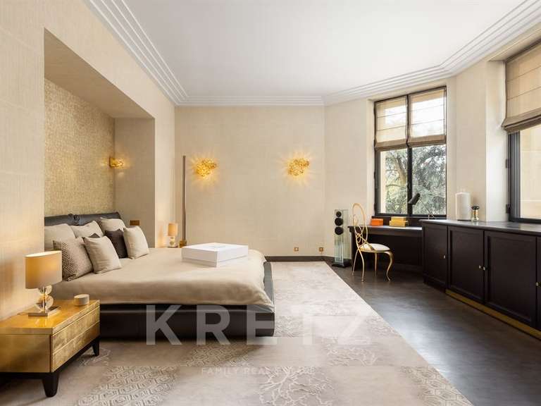 Appartement Paris 16e - 4 chambres - 425m²