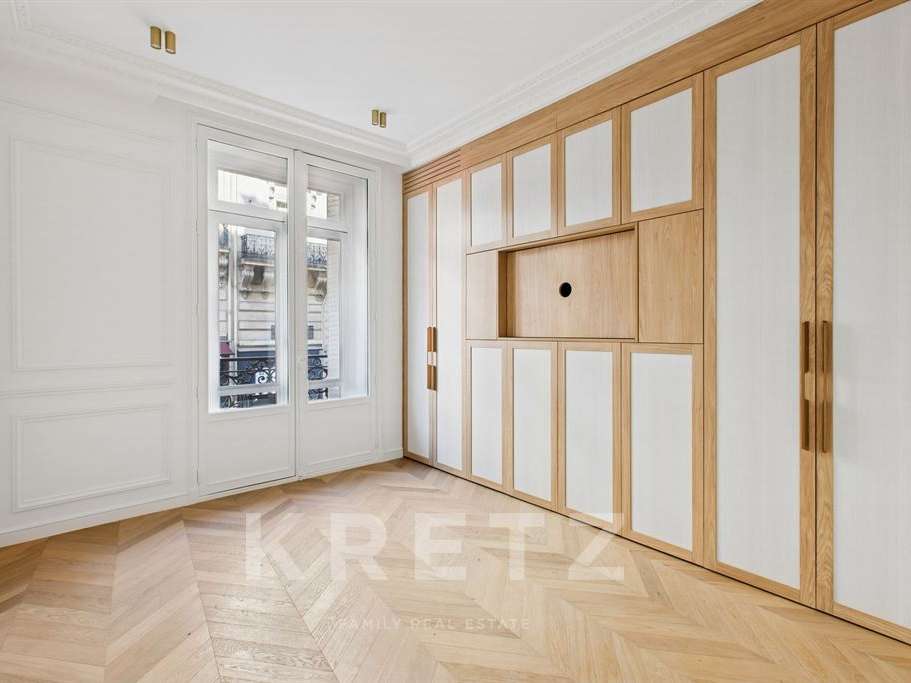 Apartment Paris 8e