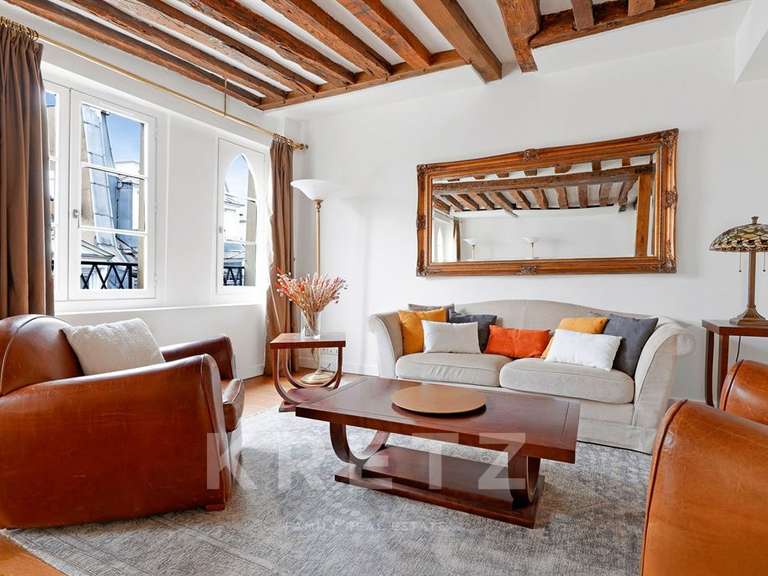 Appartement Paris 1er - 2 chambres - 62m²