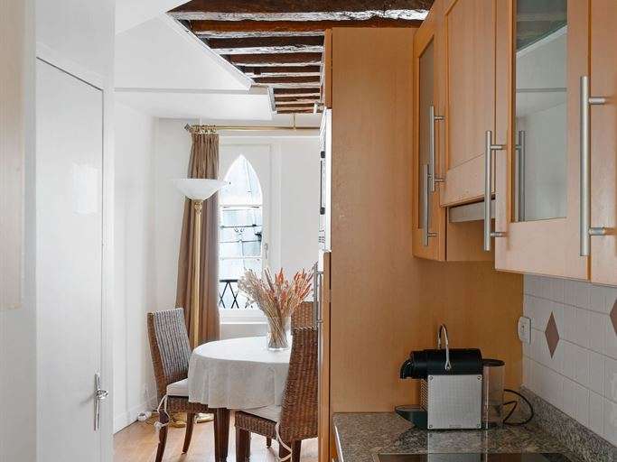 Appartement Paris 1er - 2 chambres - 62m²