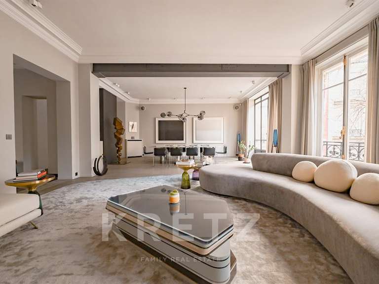 Appartement Paris 8e - 3 chambres - 247m²