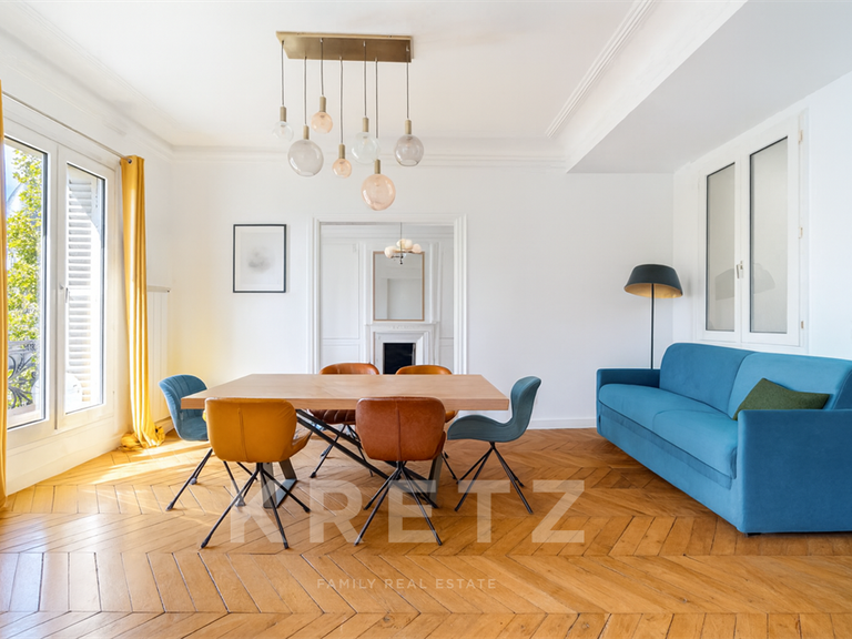 Appartement Paris 11e - 3 chambres - 120m²