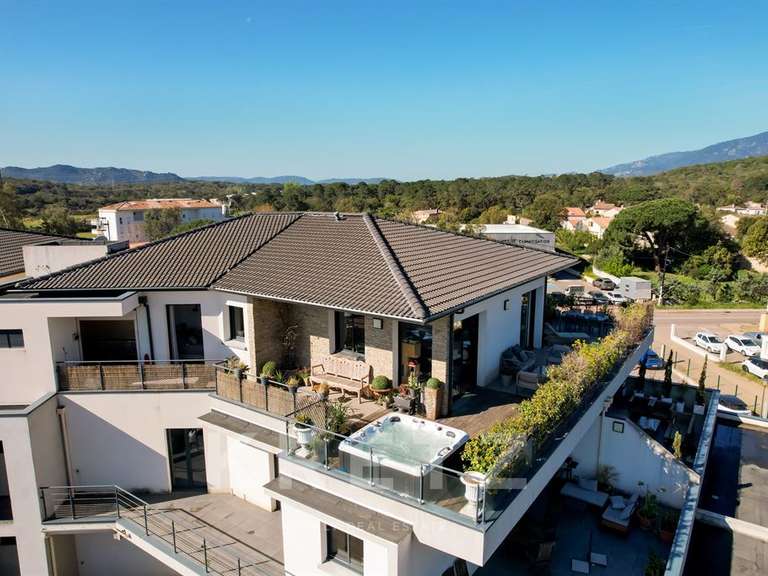 Appartement avec Vue sur mer Porto-Vecchio - 3 chambres - 120m²