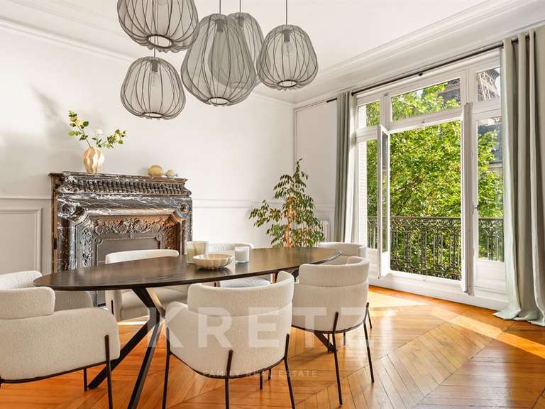 Appartement Paris 7e - 4 chambres - 208m²