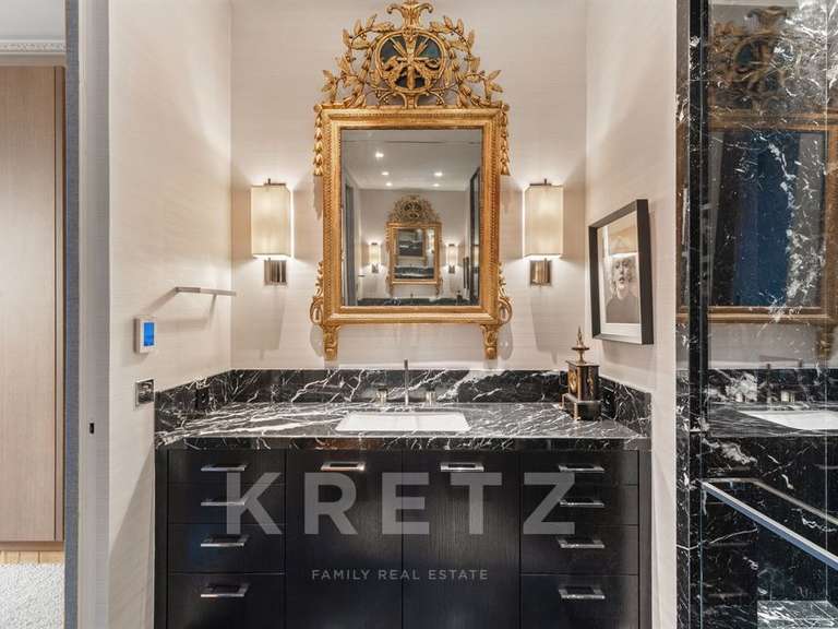 Apartment Paris 7e - 2 bedrooms - 139m²