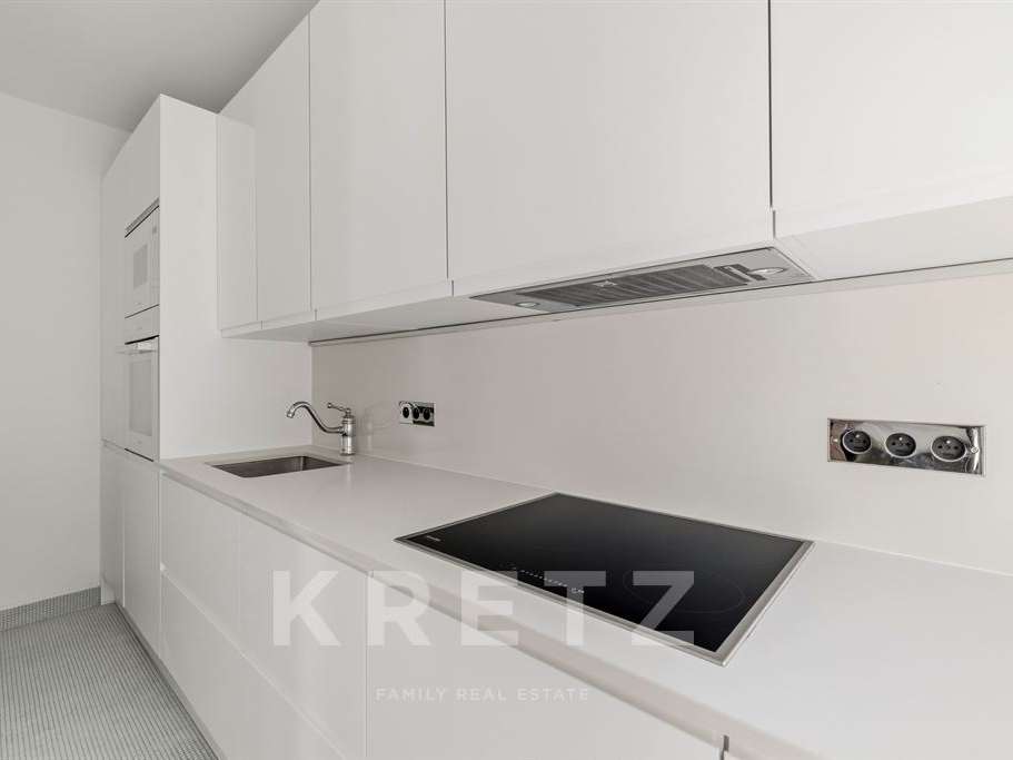 Apartment Paris 1er