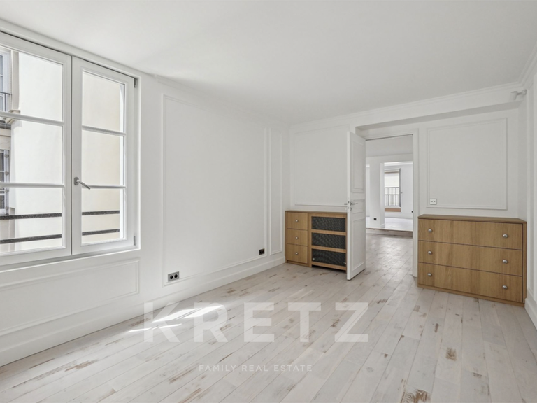 Apartment Paris 1er - 1 bedroom - 73m²