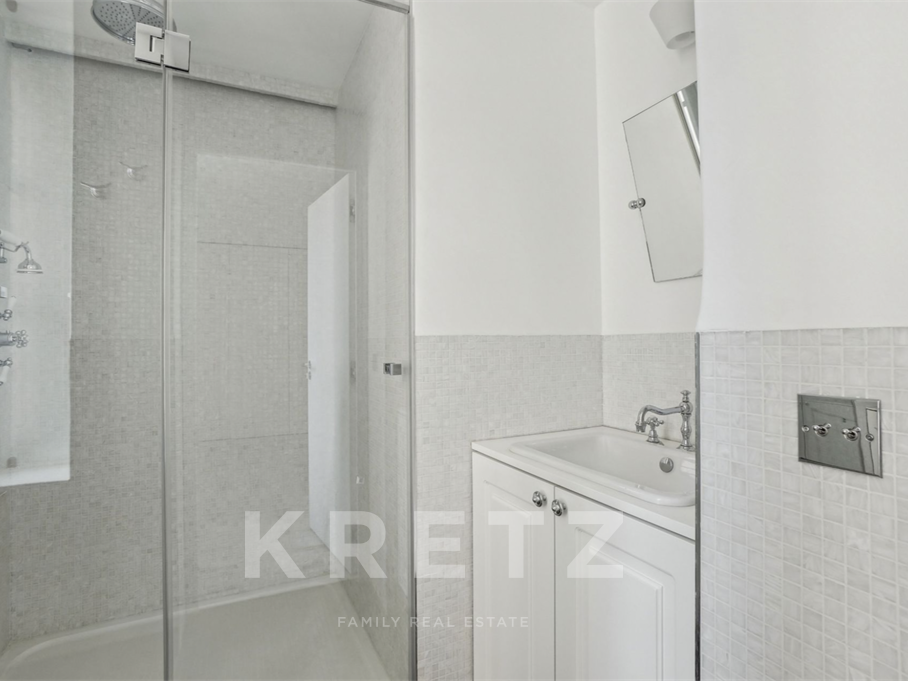 Apartment Paris 1er