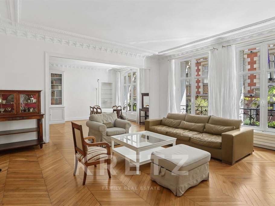 Apartment Paris 6e