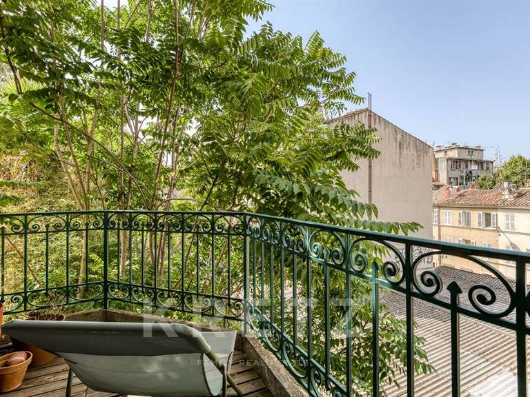Appartement Marseille 4e - 5 chambres - 211m²