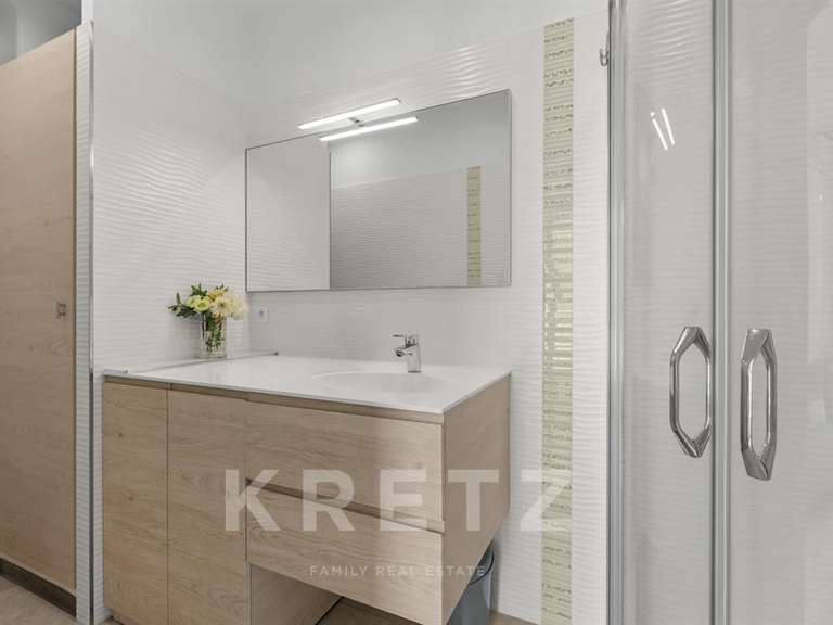 Apartment with Sea view Nice - 2 bedrooms - 105m²