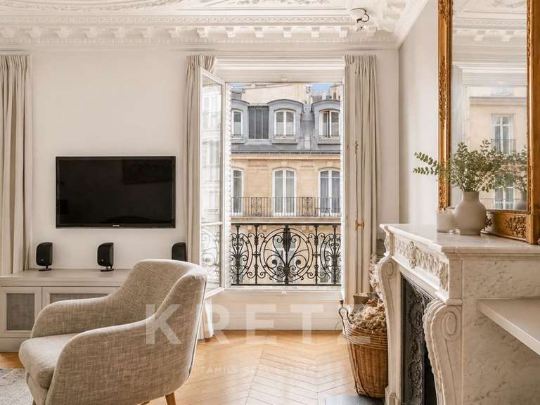 Apartment Paris 8e - 4 bedrooms - 182m²