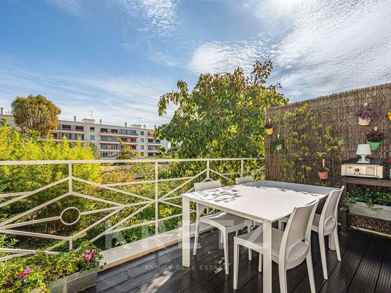 Apartment Saint-Maur-des-Fossés - 5 bedrooms - 138m²