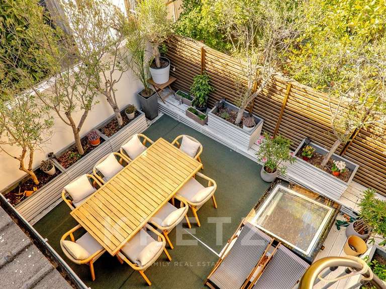 Appartement Paris 20e - 4 chambres - 164m²