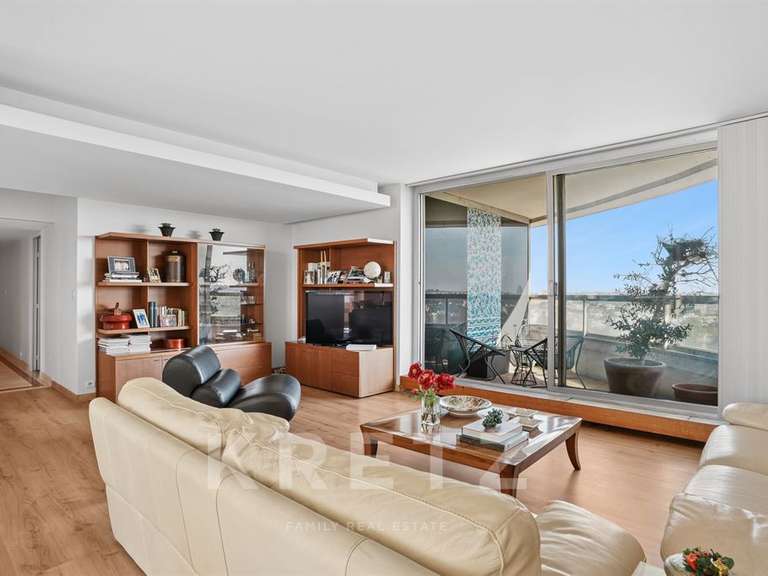 Appartement Puteaux - 3 chambres - 140m²