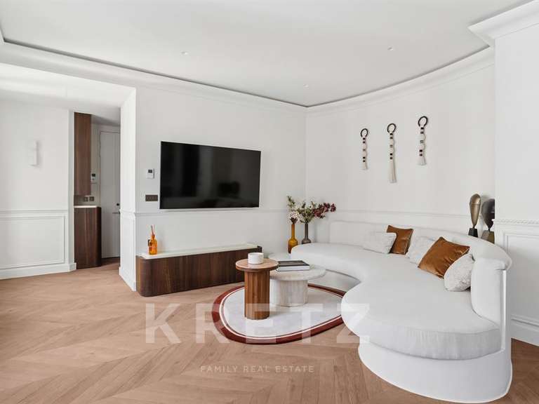 Appartement Paris 16e - 2 chambres - 80m²