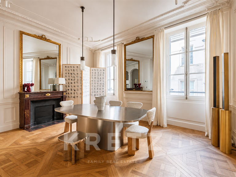 Appartement Paris 6e - 3 chambres - 148m²