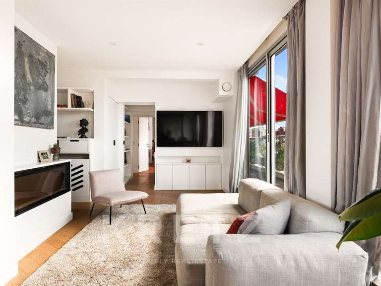 Appartement Paris 7e - 3 chambres - 96m²