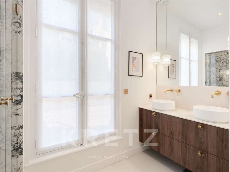 Apartment Lyon 2e - 3 bedrooms - 203m²