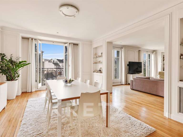 Appartement Paris 7e - 4 chambres - 185m²
