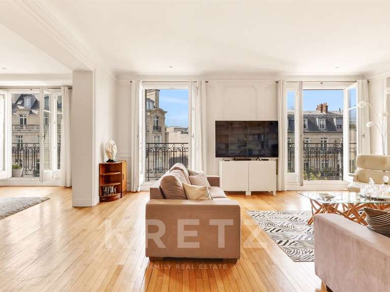 Appartement Paris 7e - 4 chambres - 185m²