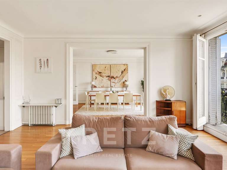 Appartement Paris 7e - 4 chambres - 185m²