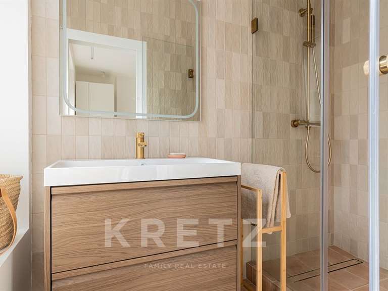 Apartment Lyon 6e - 3 bedrooms - 143m²