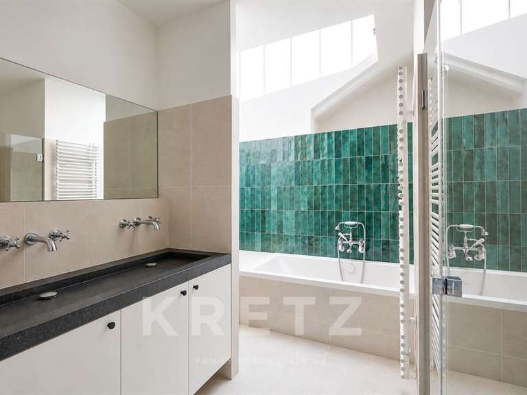 Appartement Paris 6e - 2 chambres - 94m²