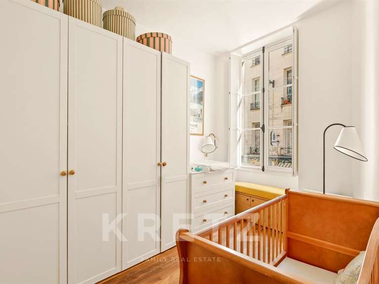 Appartement Paris 6e - 2 chambres - 94m²
