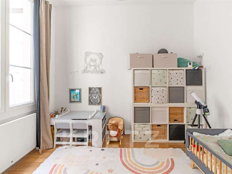 Appartement Paris 16e - 3 chambres - 100m²