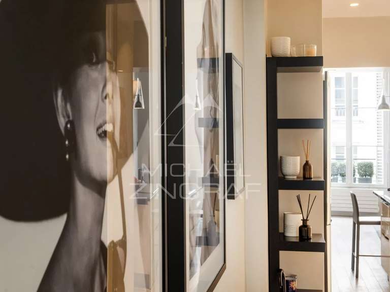 Apartment Paris 1er - 51m²