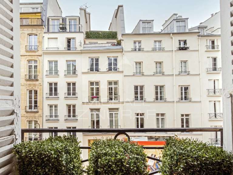 Apartment Paris 1er - 51m²